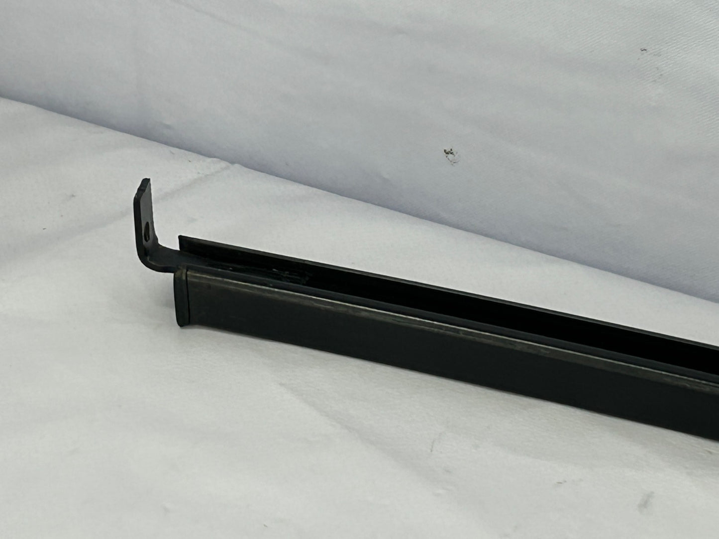 98-07 Toyota Land Cruiser Rear RH Window Rail Guide Support Bar OEM 67407-60040