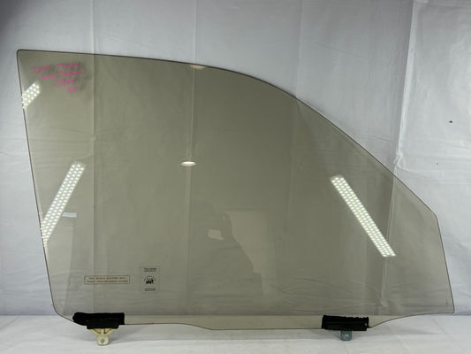 1998-2004 Toyota Land Cruiser Front Right Passenger Window Glass OEM 68101-60241