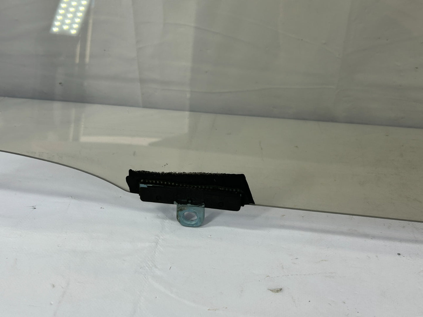 1998-2004 Toyota Land Cruiser Front Left Driver Window Glass OEM 68102-60241