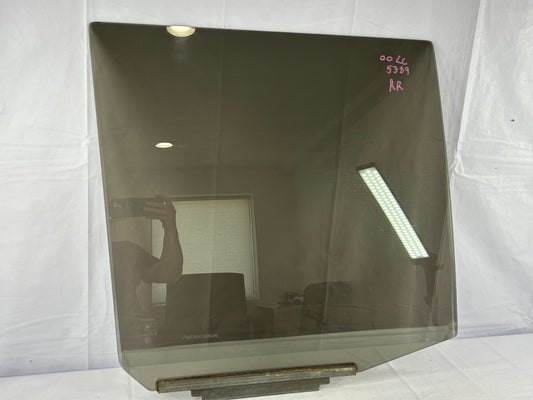 1998-2004 Toyota Land Cruiser Rear Right Door Window Glass OEM 68113-60270