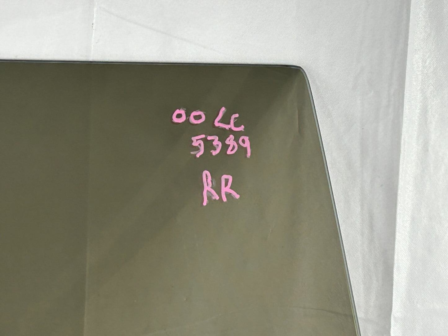 1998-2004 Toyota Land Cruiser Rear Right Door Window Glass OEM 68113-60270