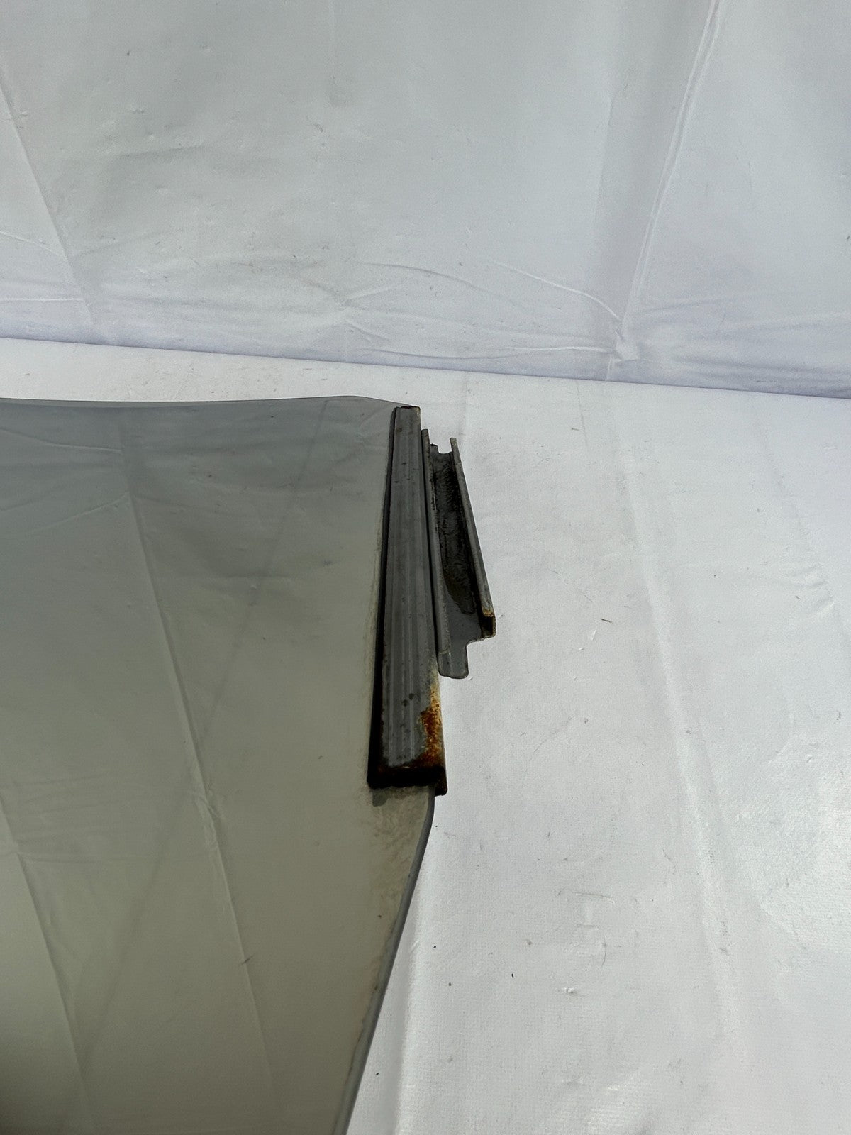 1998-2004 Toyota Land Cruiser Rear Right Door Window Glass OEM 68113-60270