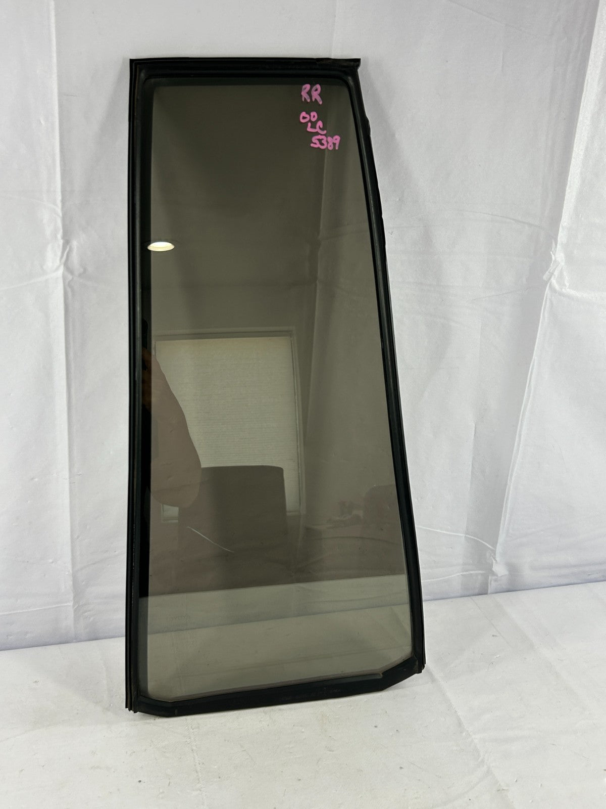 98-04 Toyota Land Cruiser Rear Right Door Quarter Glass Panel OEM 68123-60181