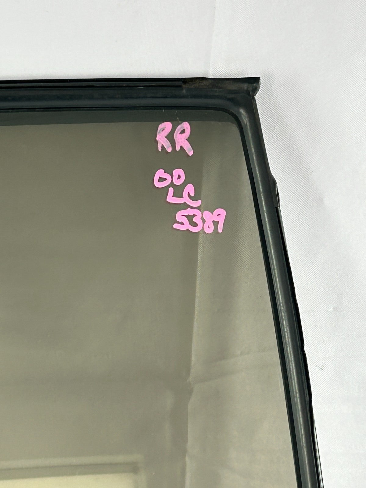 98-04 Toyota Land Cruiser Rear Right Door Quarter Glass Panel OEM 68123-60181
