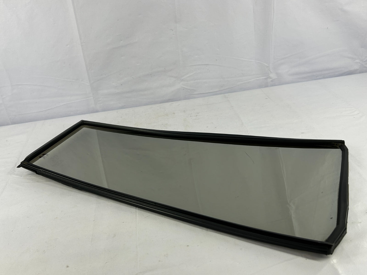98-04 Toyota Land Cruiser Rear Right Door Quarter Glass Panel OEM 68123-60181