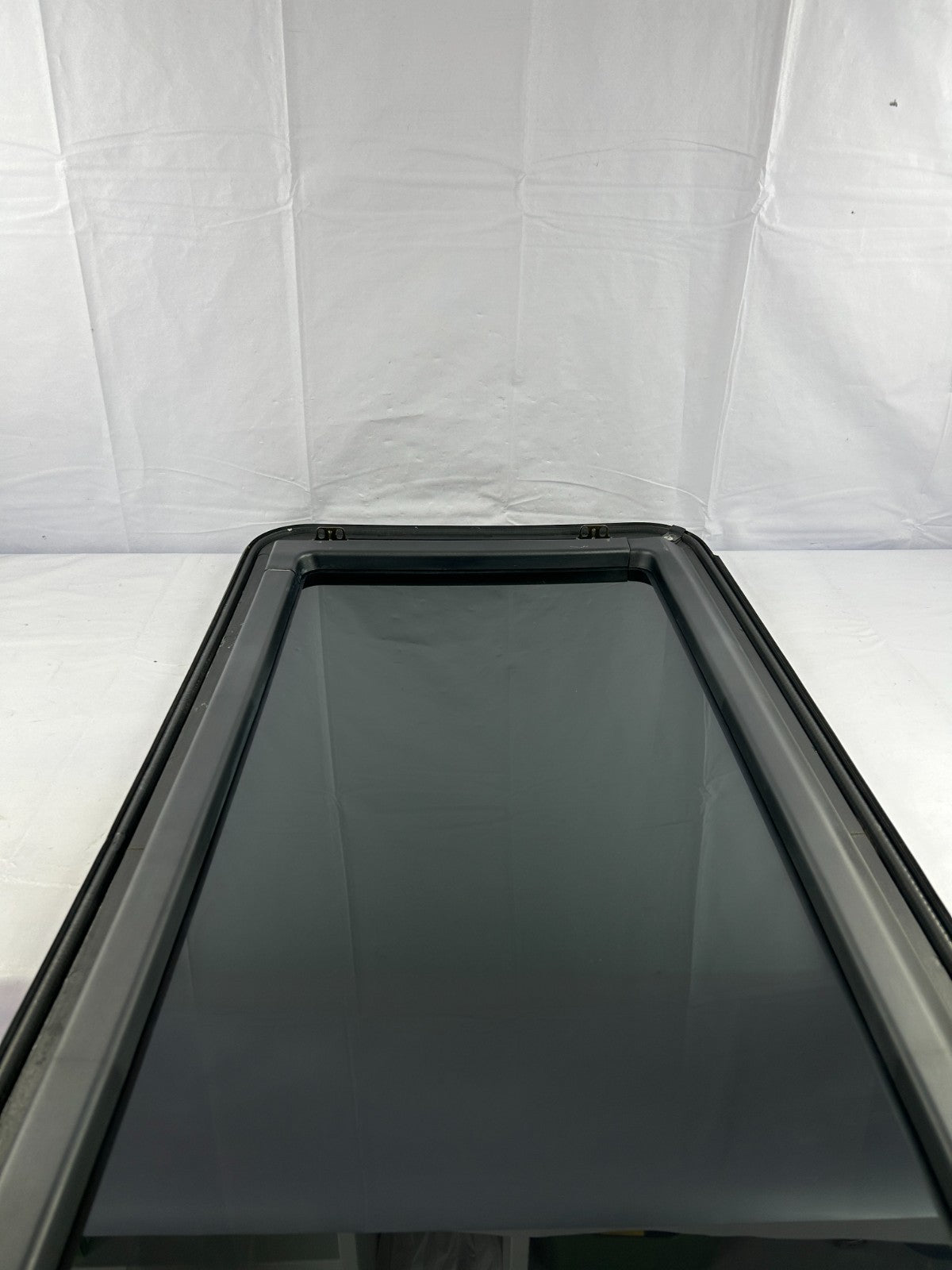 1998-2007 Toyota Land Cruiser Top Roof Sunroof Moonroof Glass OEM 63201-60063