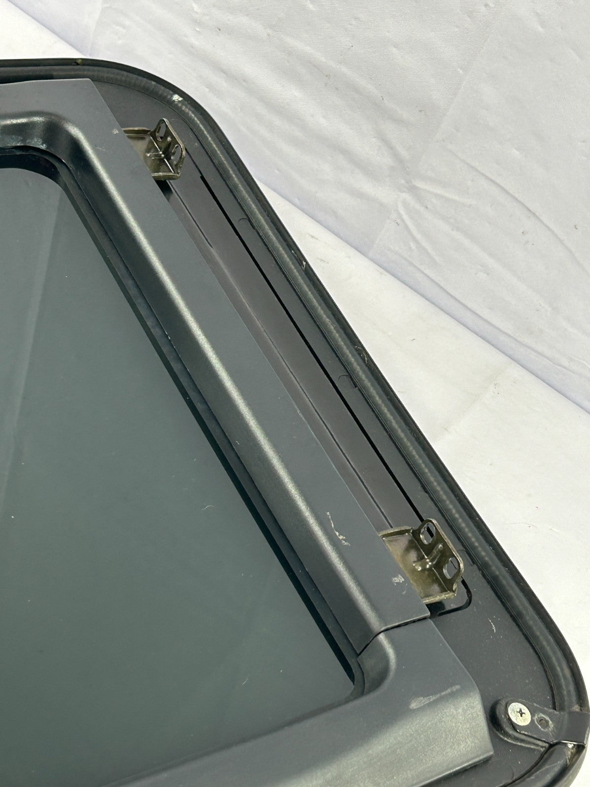 1998-2007 Toyota Land Cruiser Top Roof Sunroof Moonroof Glass OEM 63201-60063