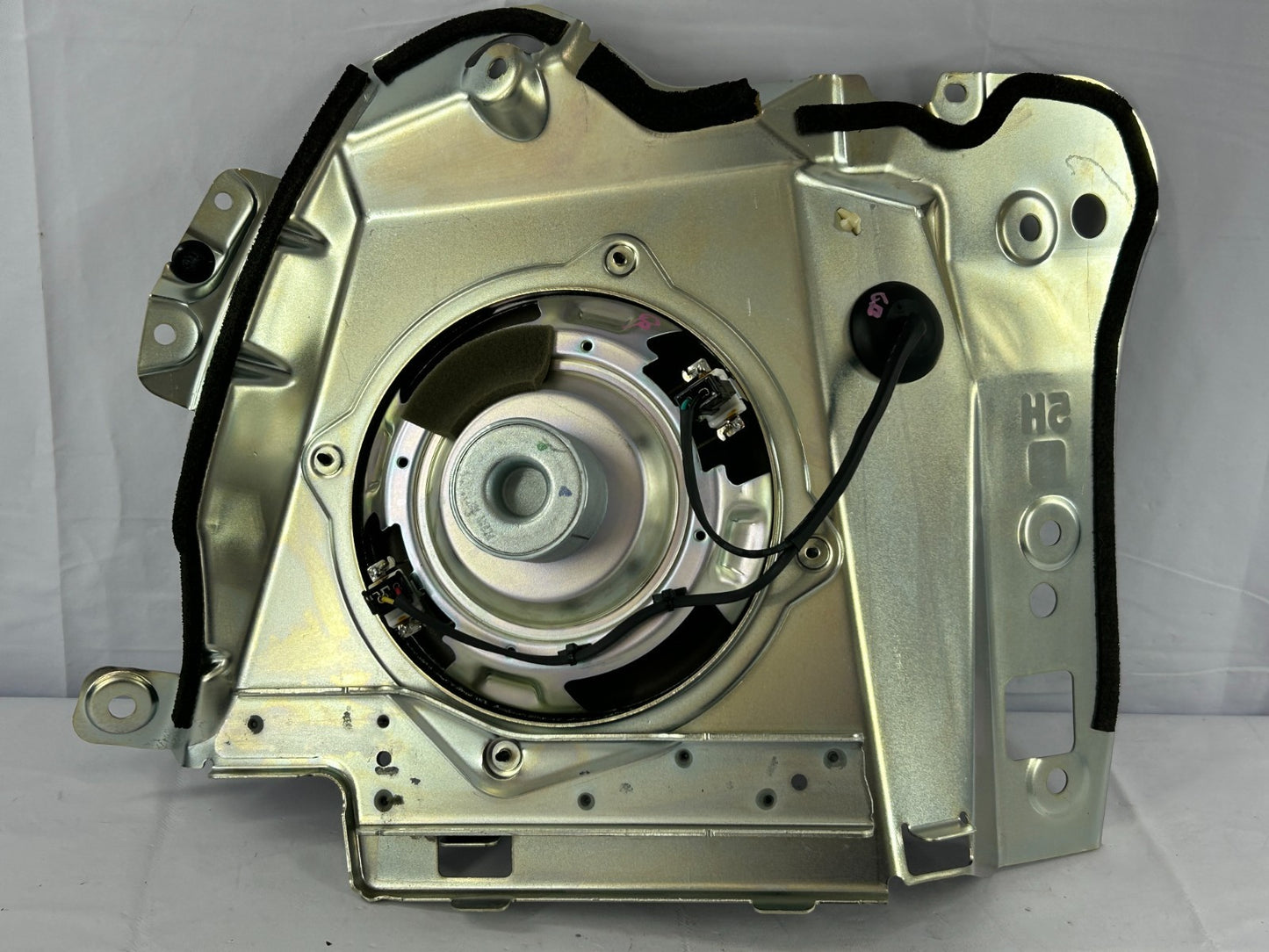 2010-2014 Subaru Outback Harman Kardon Subwoofer Speaker OEM 86301AJ80A