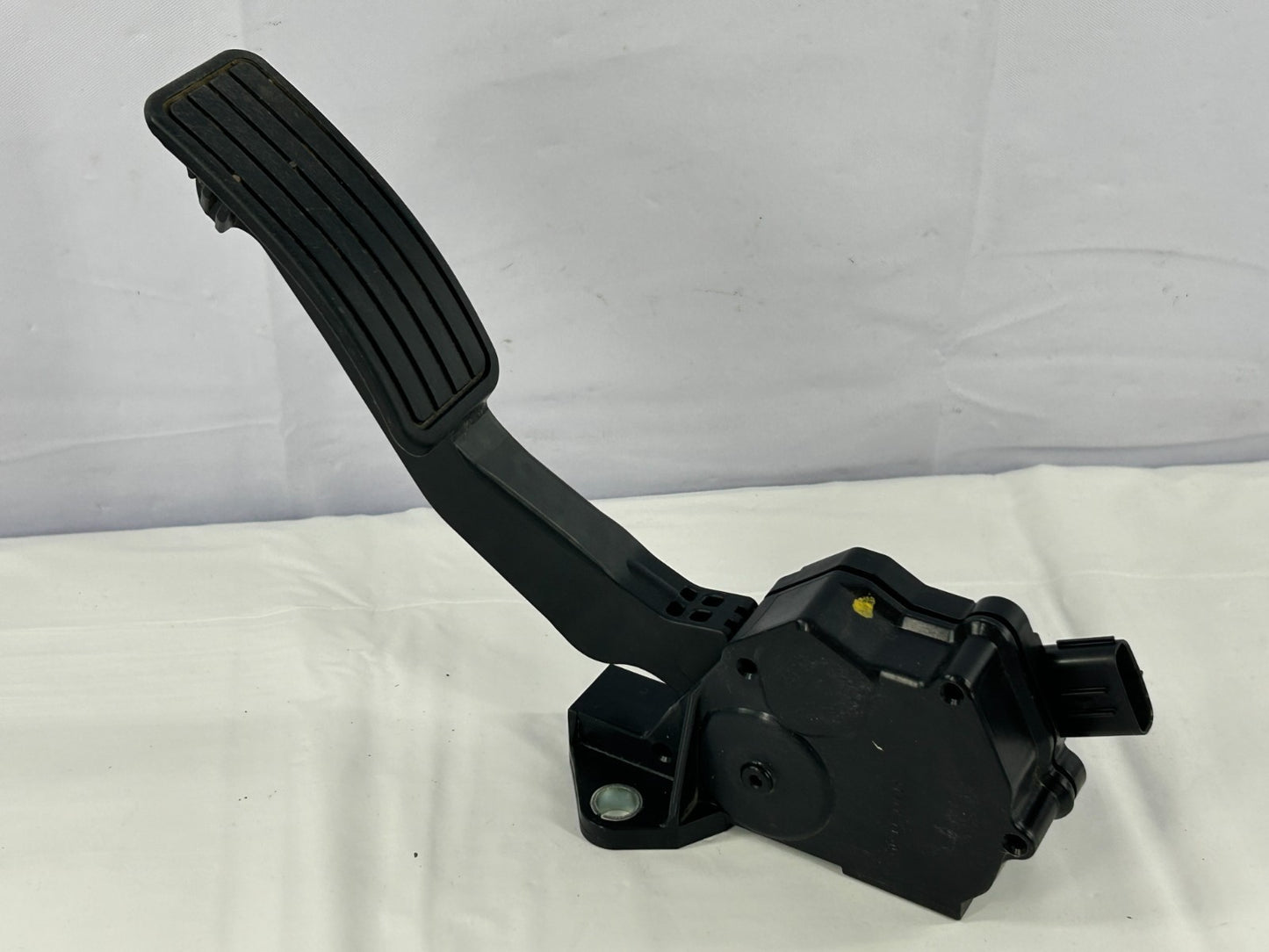 2007-2014 Subaru Outback Accelerator Gas Pedal Travel Sensor OEM 36010AG140