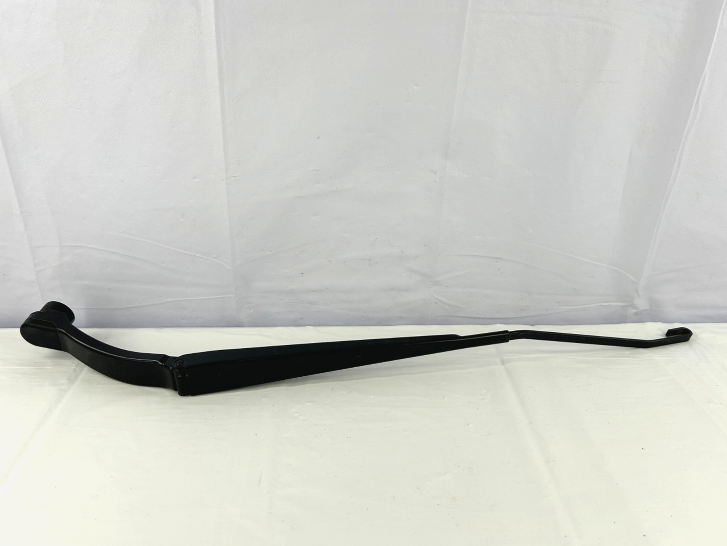 2010-2012 Subaru Outback Front Right Side Windshield Wiper Arm OEM 86532AJ070