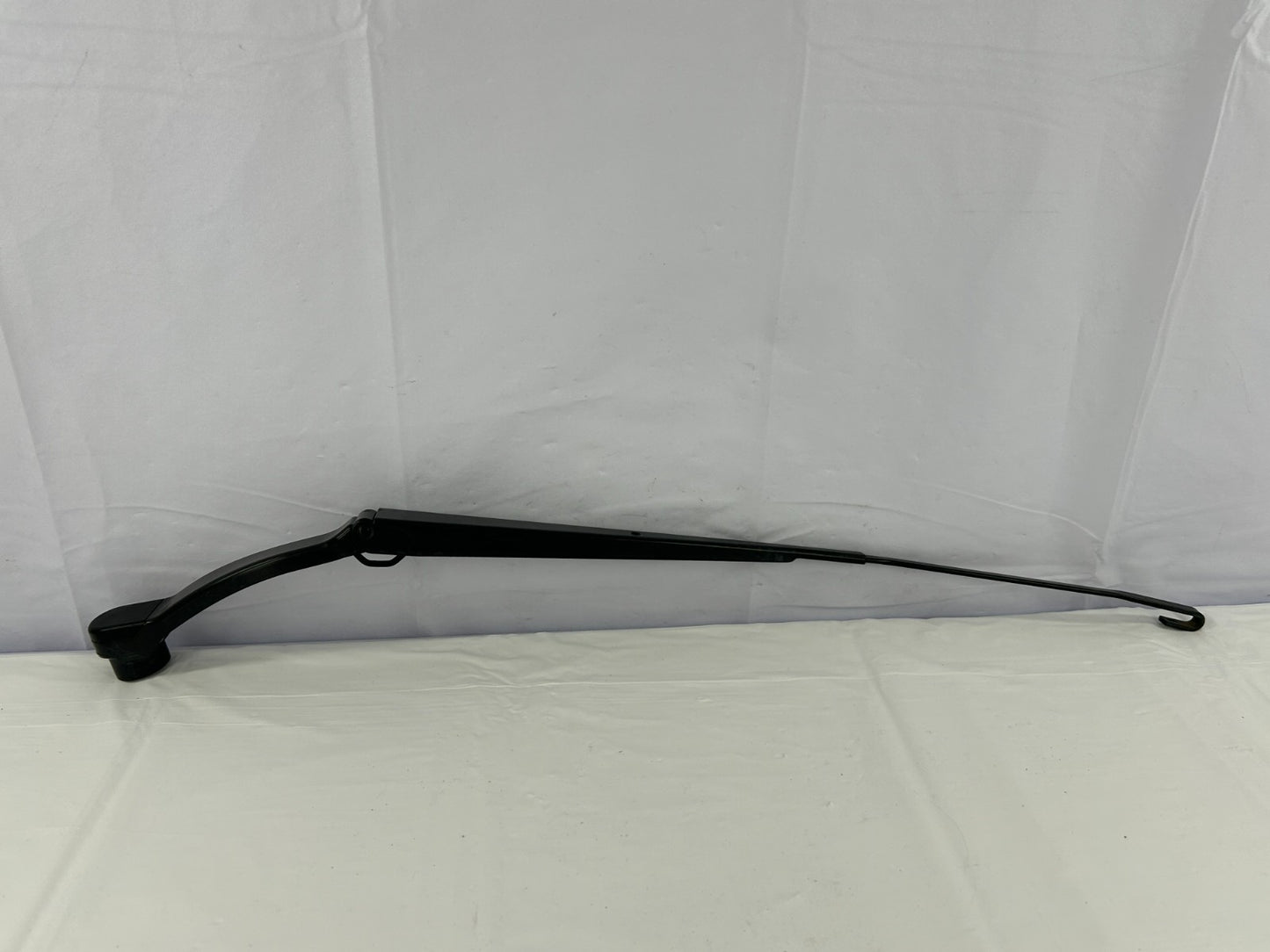 2010-2012 Subaru Outback Front Right Side Windshield Wiper Arm OEM 86532AJ070