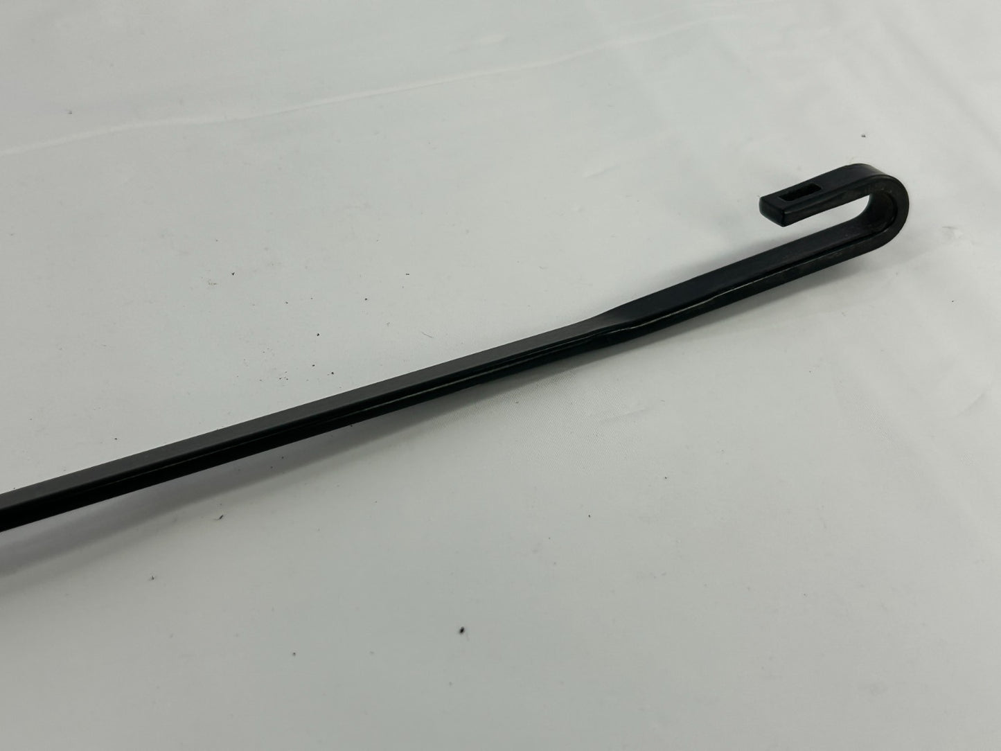 2010-2012 Subaru Outback Front Right Side Windshield Wiper Arm OEM 86532AJ070