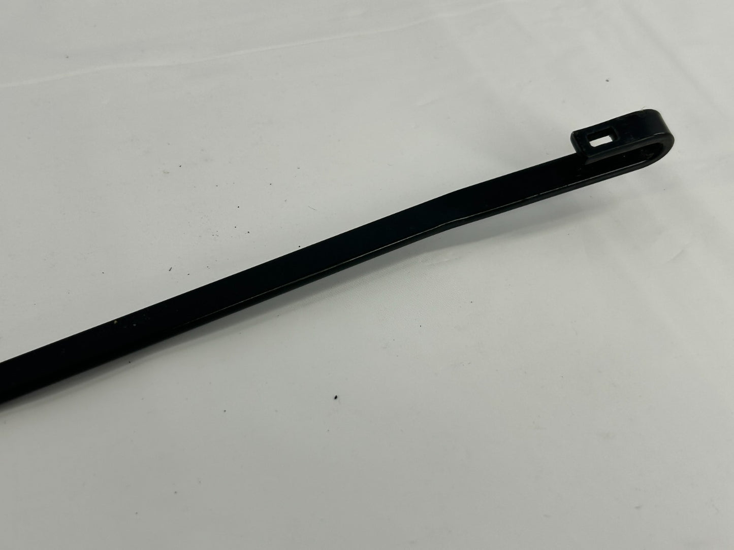 2010-2012 Subaru Outback Front Right Side Windshield Wiper Arm OEM 86532AJ070