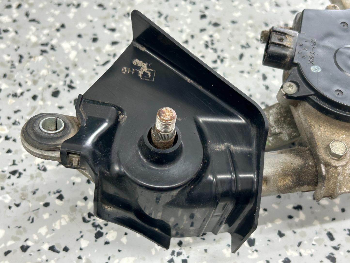 2010-2014 Subaru Outback Front Windshield Wiper Motor & Linkage OEM 86510AJ00D