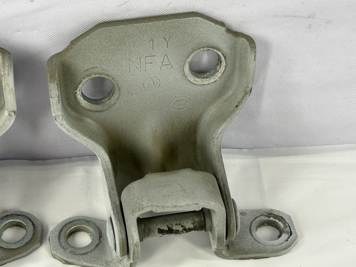 05-14 Subaru Outback Front Right Upper & Lower Door Hinge Set OEM 60070AG00A9P