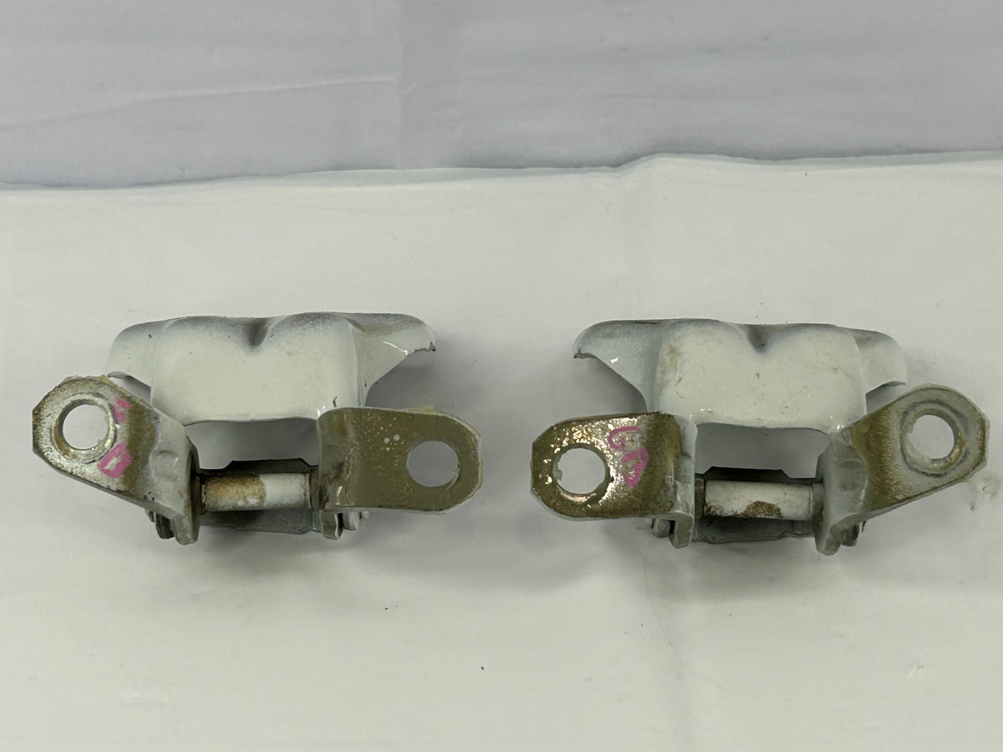 05-14 Subaru Outback Front Right Upper & Lower Door Hinge Set OEM 60070AG00A9P