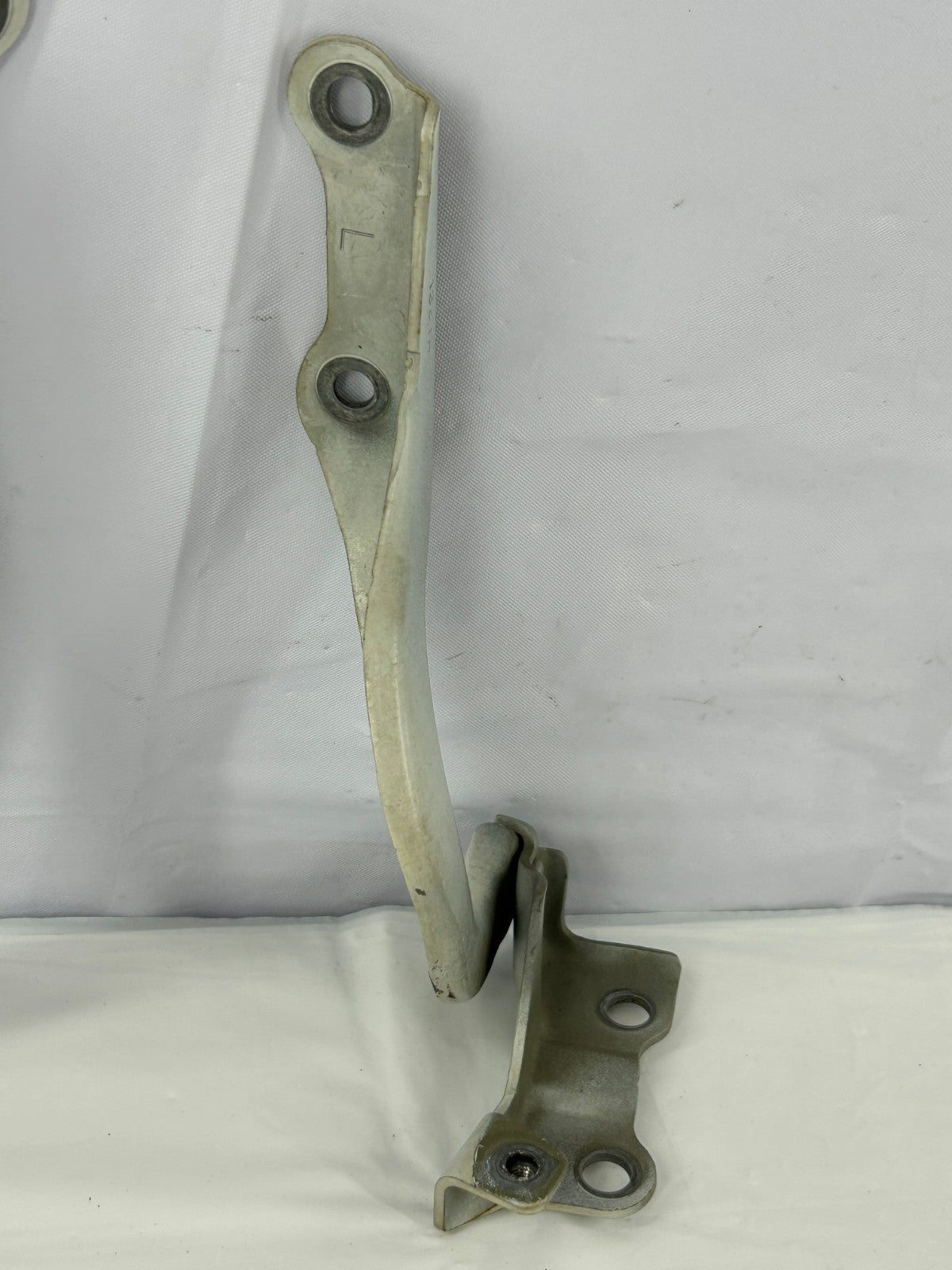 2010-2014 Subaru Outback Driver & Passenger Side Hood Hinge Set OEM 57260AJ01A9P