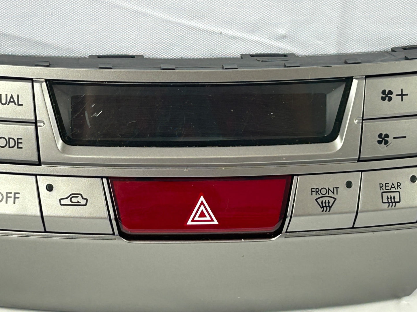 2010-2014 Subaru Outback A/C Heater Climate Control Unit OEM 72311AJ03A
