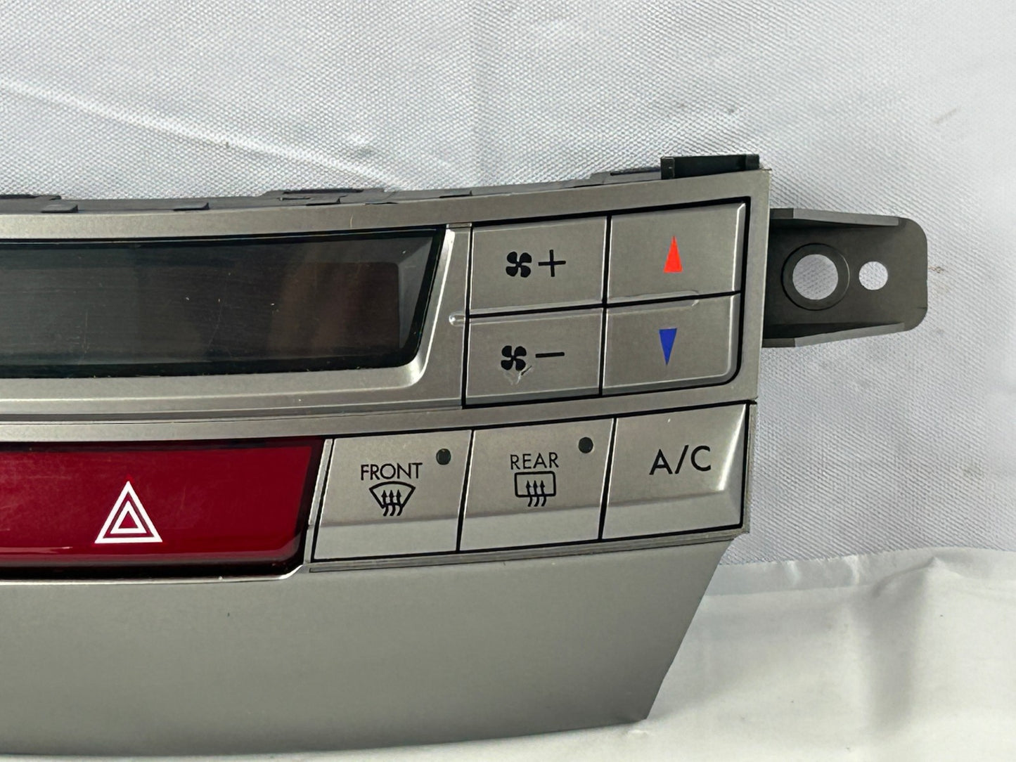 2010-2014 Subaru Outback A/C Heater Climate Control Unit OEM 72311AJ03A