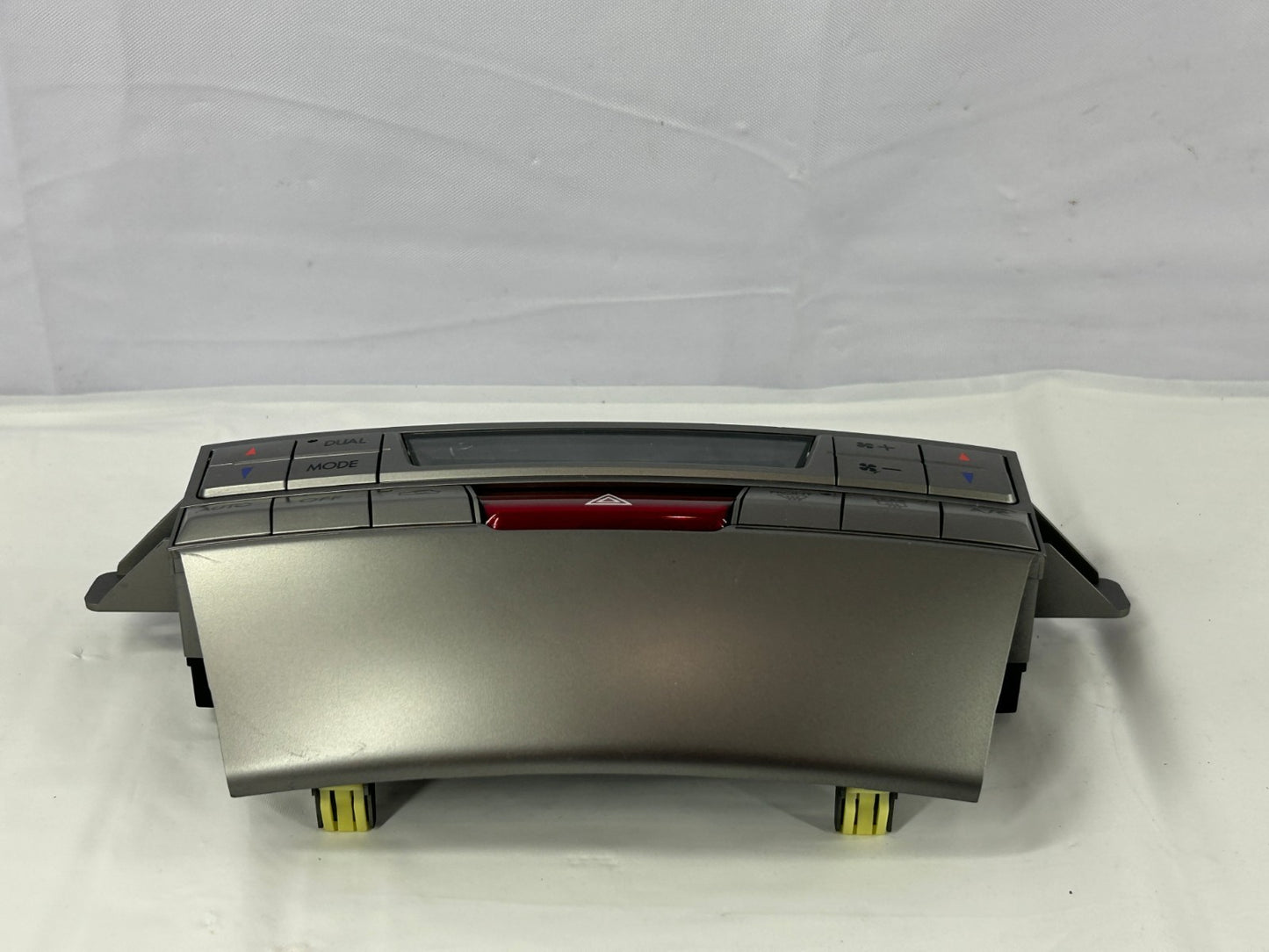 2010-2014 Subaru Outback A/C Heater Climate Control Unit OEM 72311AJ03A