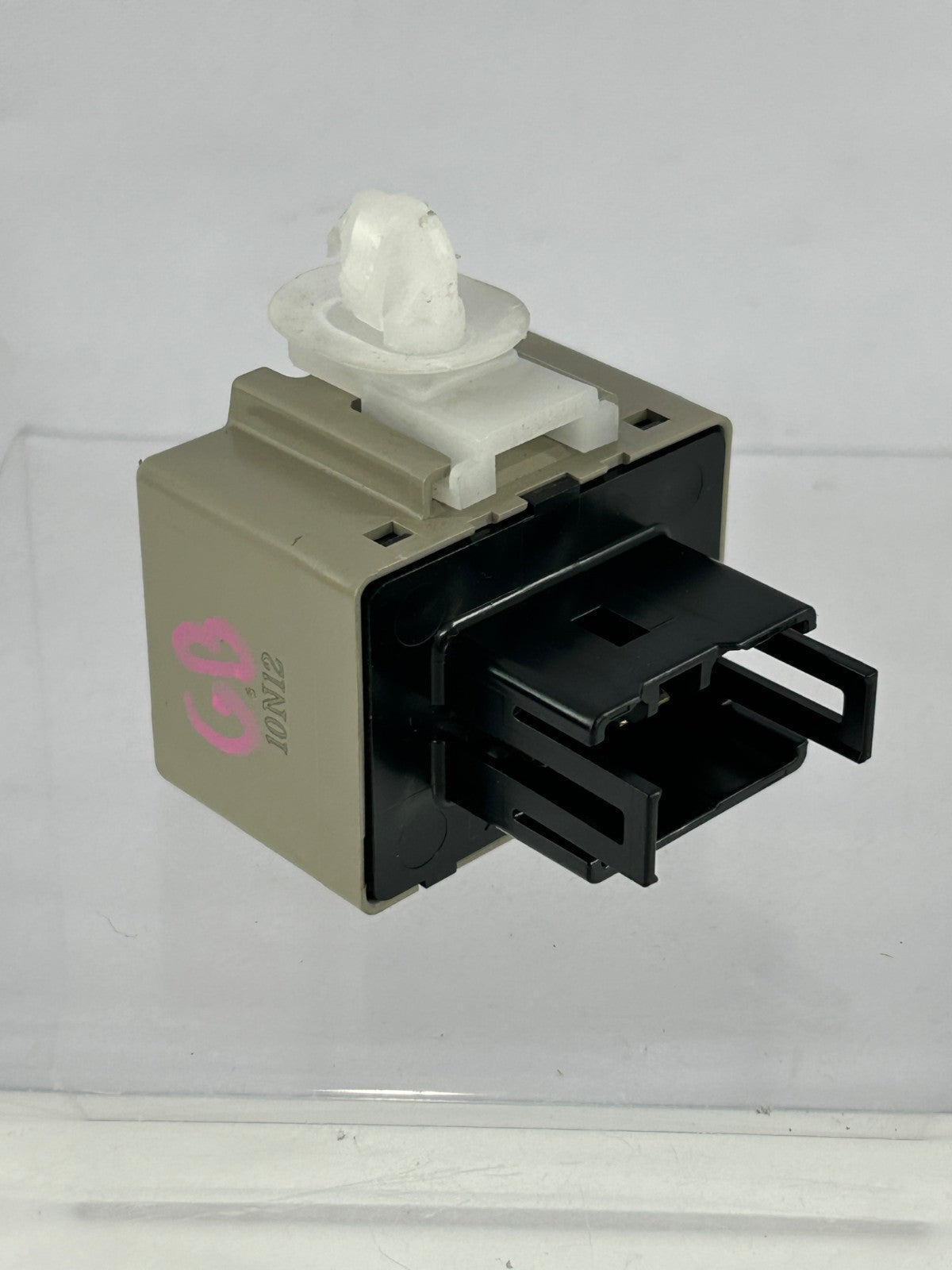 10-14 Subaru Outback Front Dash Turn Signal Hazard Flasher Relay OEM 86111AJ001
