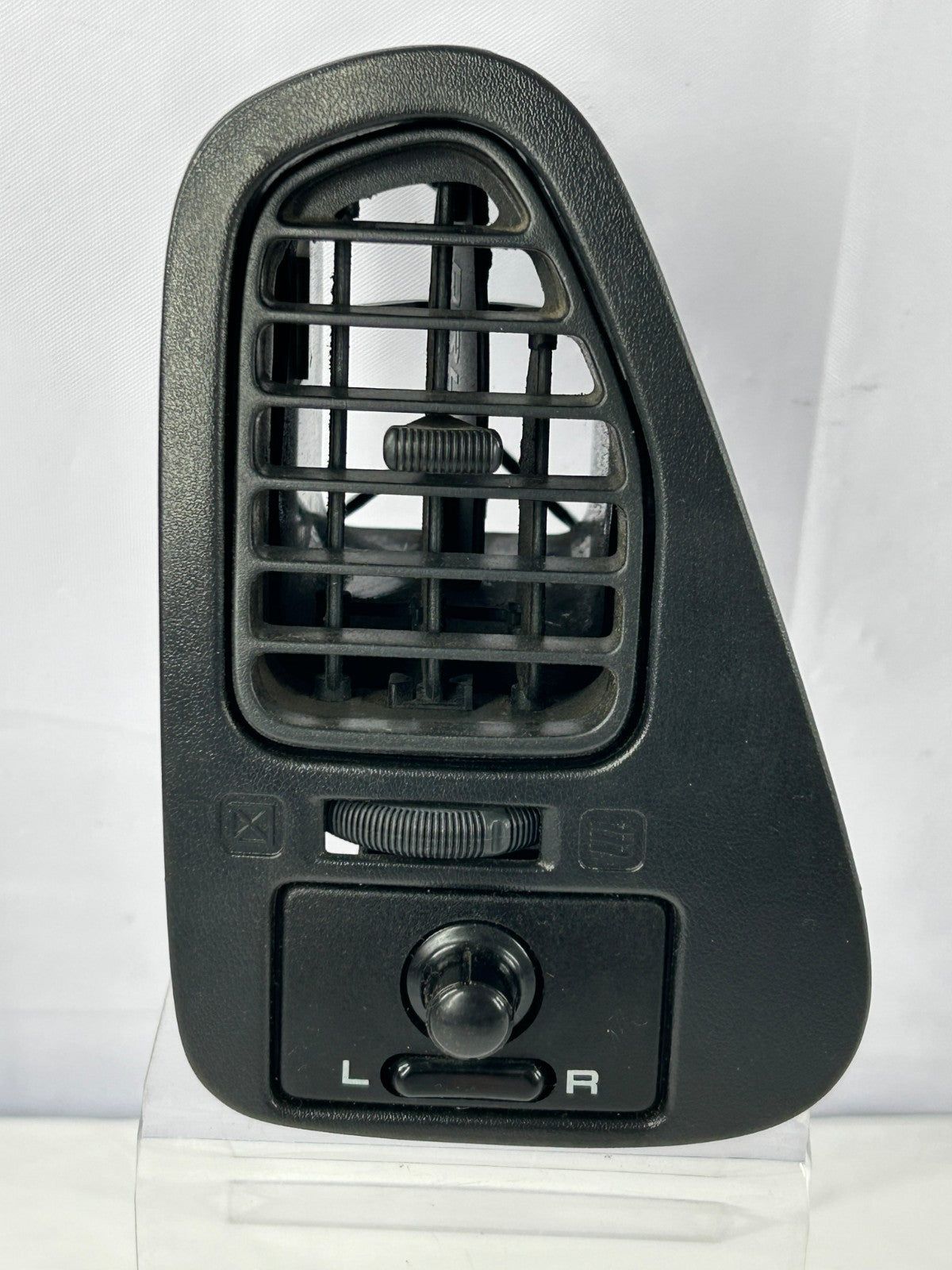 96-99 Nissan Pathfinder Left Side Dash Air Vent and Mirror Switch OE 68761-0W000