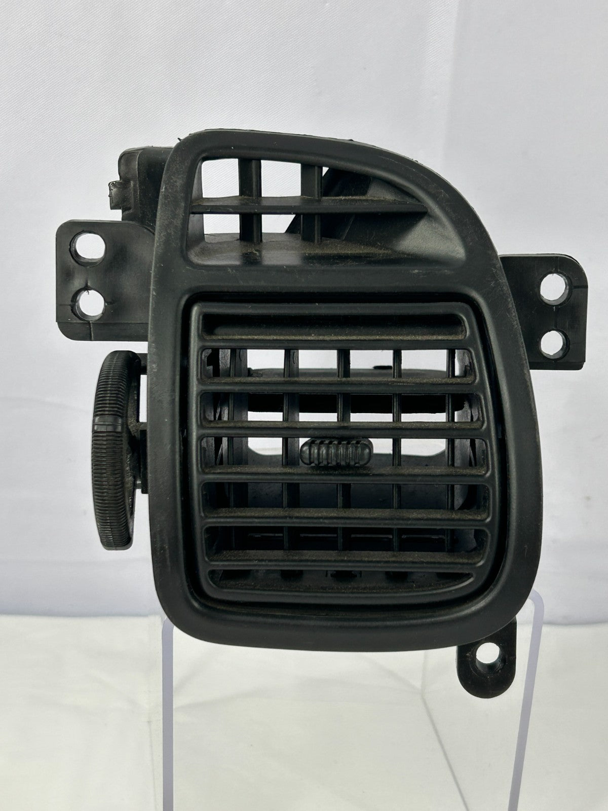 01-07 Toyota Sequoia Front Right Dash A/C Air Vent Grille Assy OEM 55662-0C010