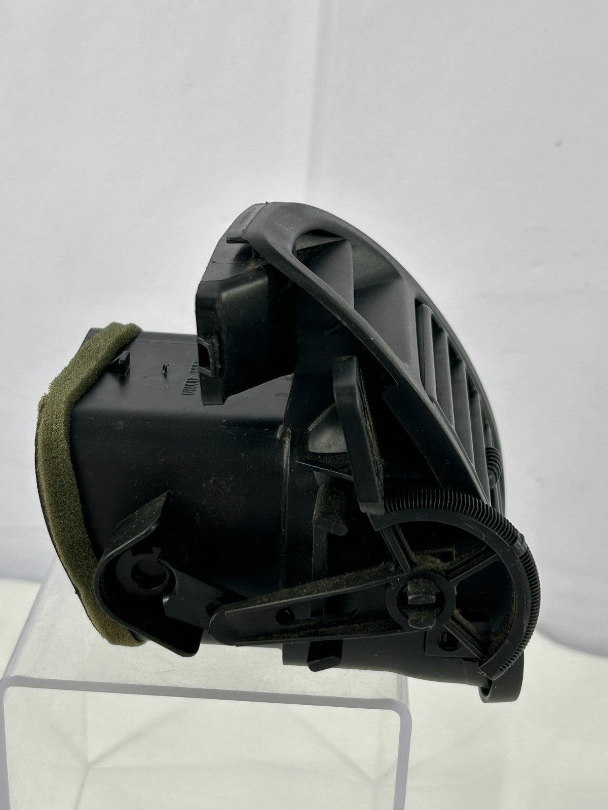 01-07 Toyota Sequoia Front Right Dash A/C Air Vent Grille Assy OEM 55660-0C010
