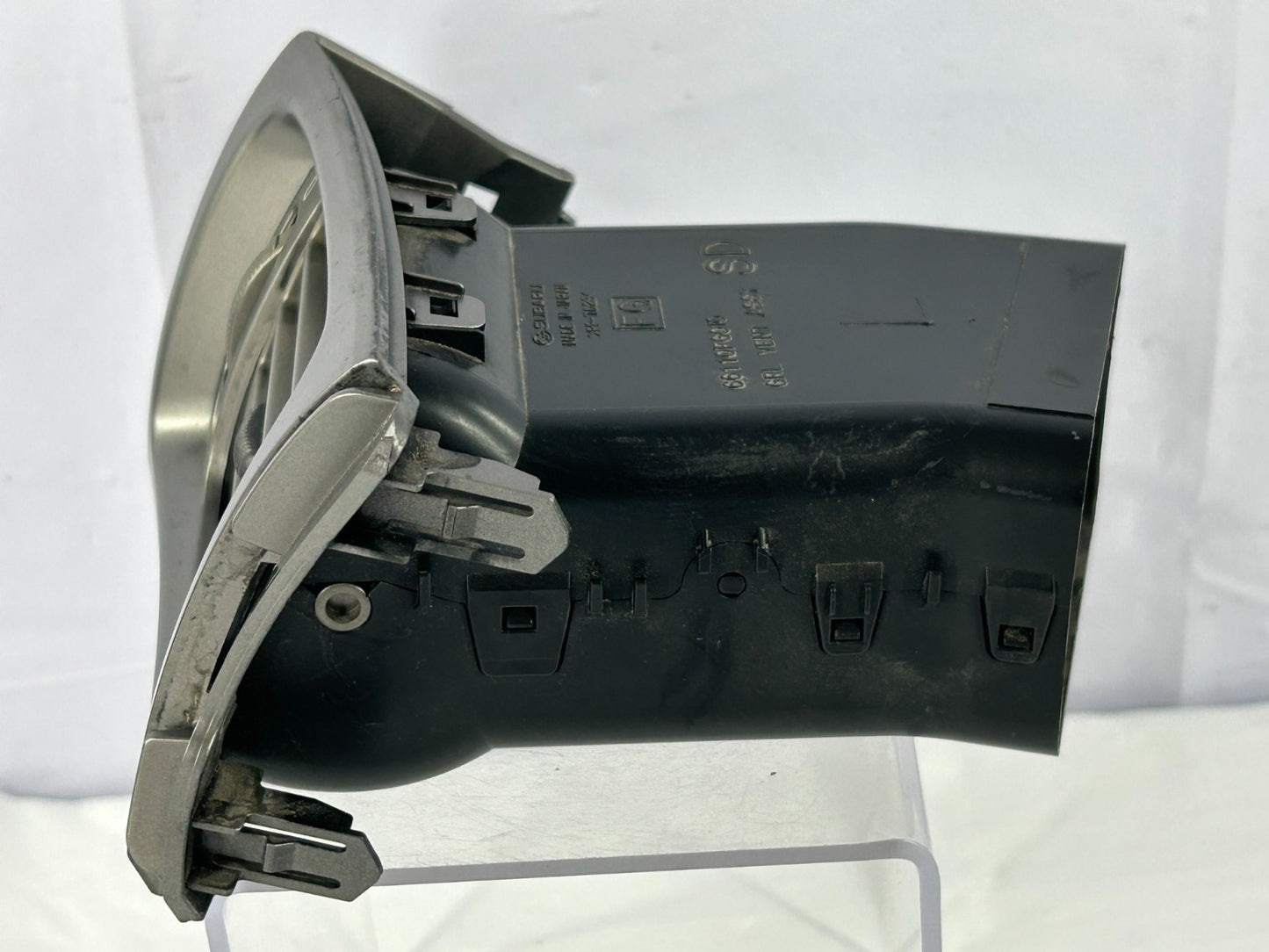 09-10 Subaru Forester Left Driver Dash A/C Air Grille Vent Assy OEM 66076FG010