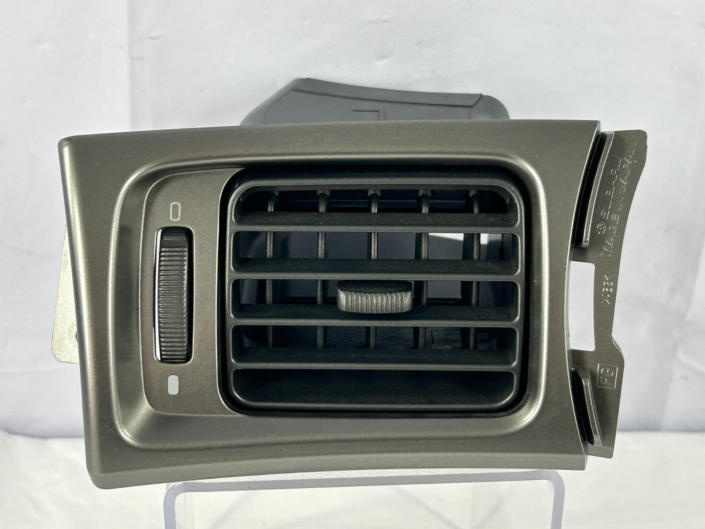 09-10 Subaru Forester Left Driver Dash A/C Air Grille Vent Assy OEM 66076FG010