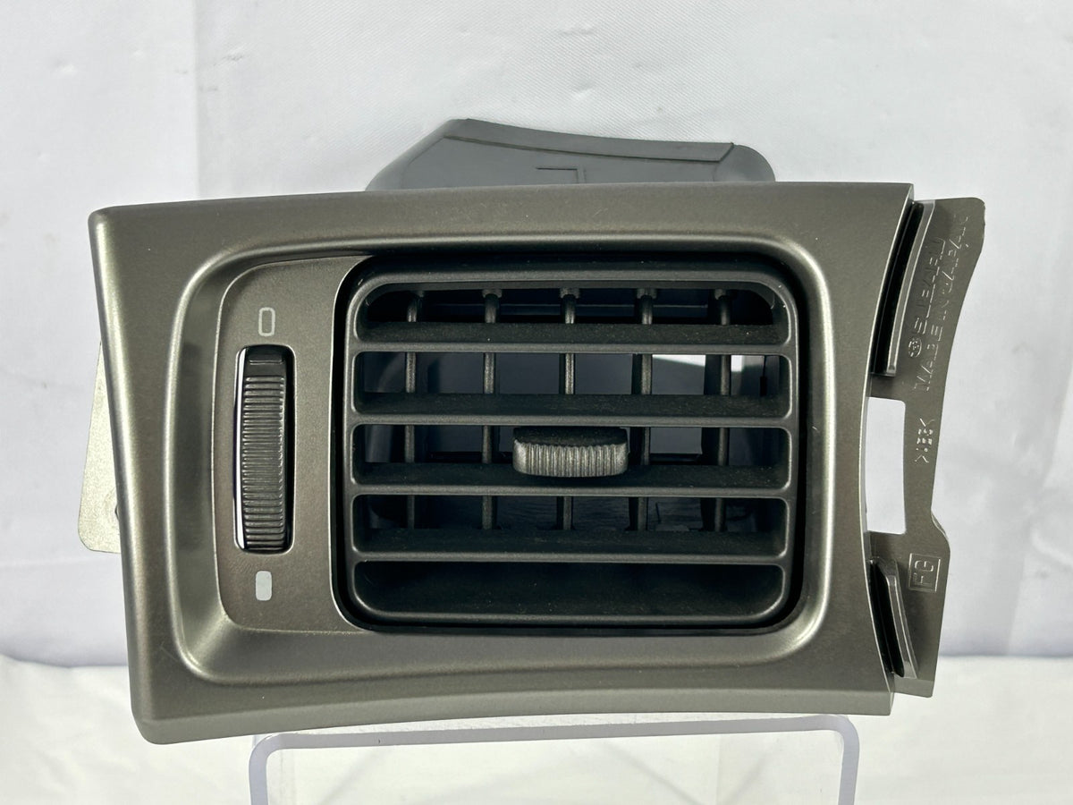 09-10 Subaru Forester Left Driver Dash A/C Air Grille Vent Assy OEM 66076FG010