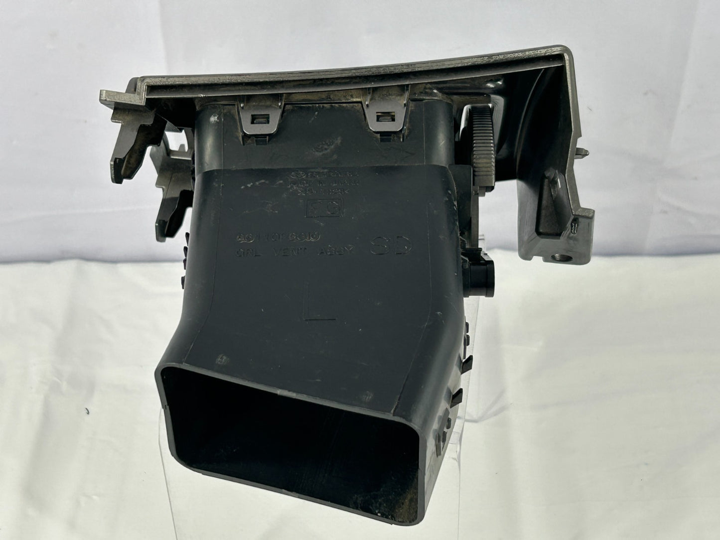 09-10 Subaru Forester Left Driver Dash A/C Air Grille Vent Assy OEM 66076FG010