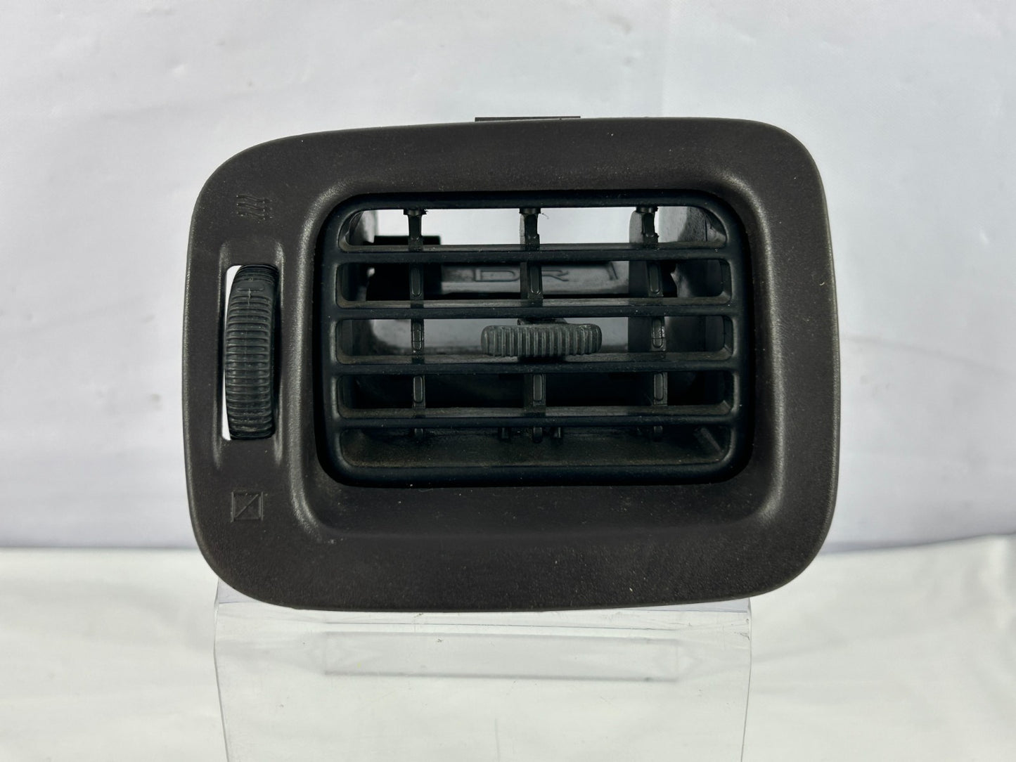 98-02 Subaru Forester Left Driver Dash A/C Air Vent Grille Assy OEM 66110FC010