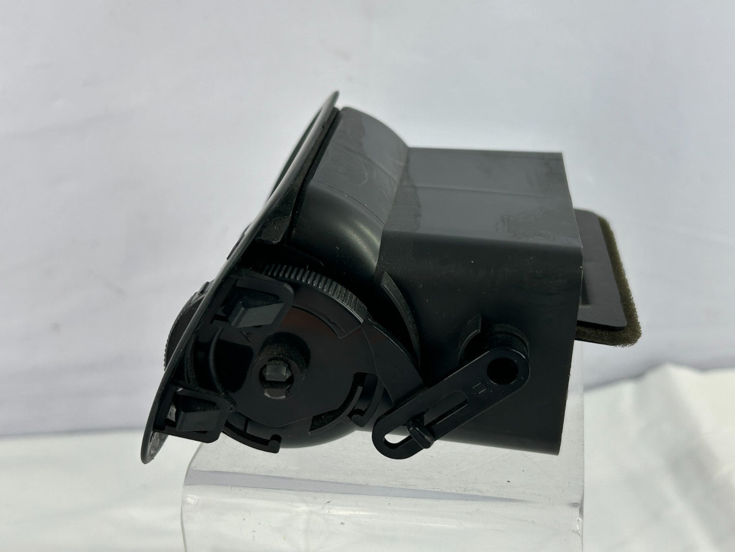 03-08 Subaru Forester Front Right Side Dash A/C Air Vent Duct OEM 66110SA030ML