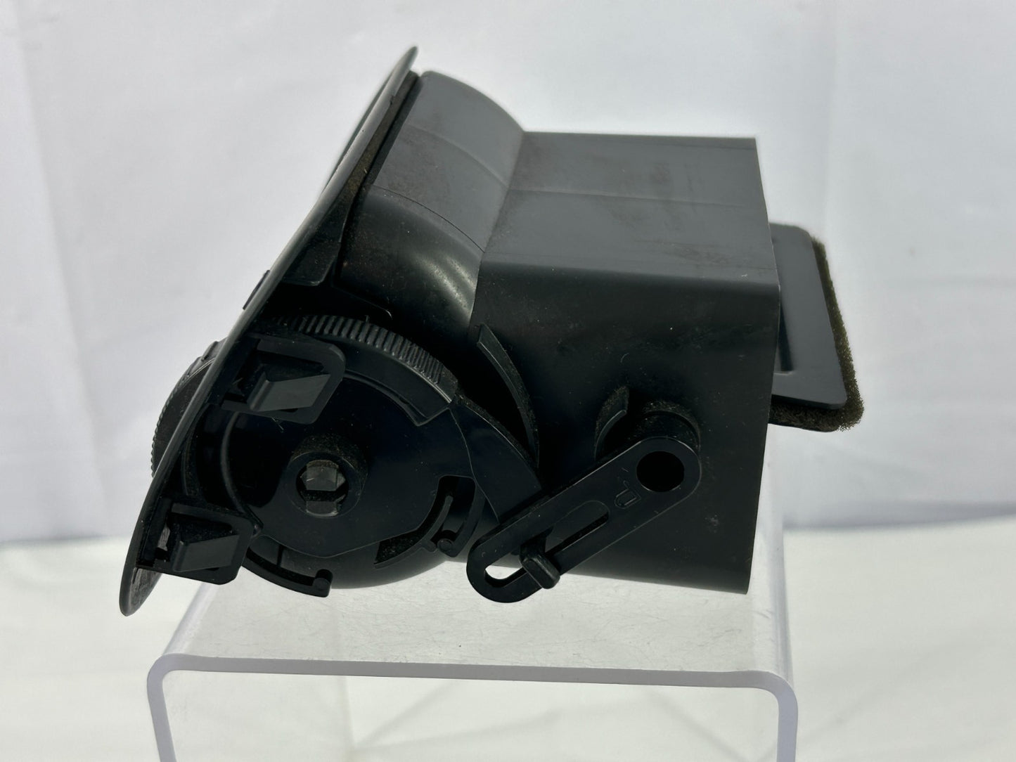 03-08 Subaru Forester Front Right Side Dash A/C Air Vent Duct OEM 66110SA030ML