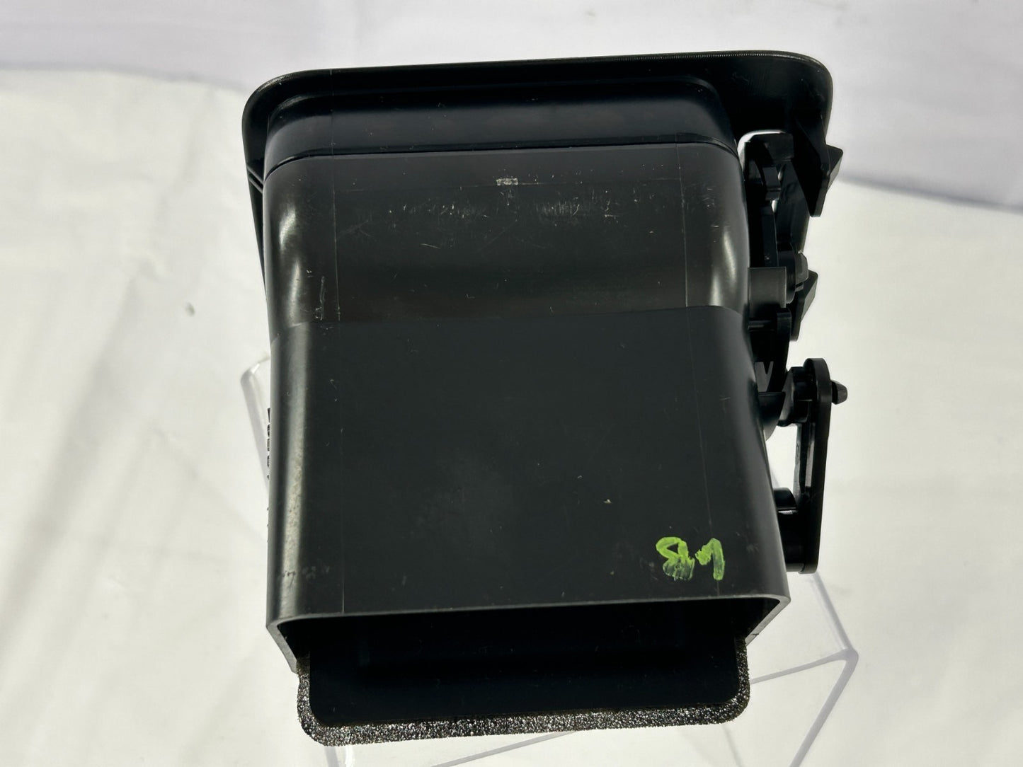 03-08 Subaru Forester Front Right Side Dash A/C Air Vent Duct OEM 66110SA030ML