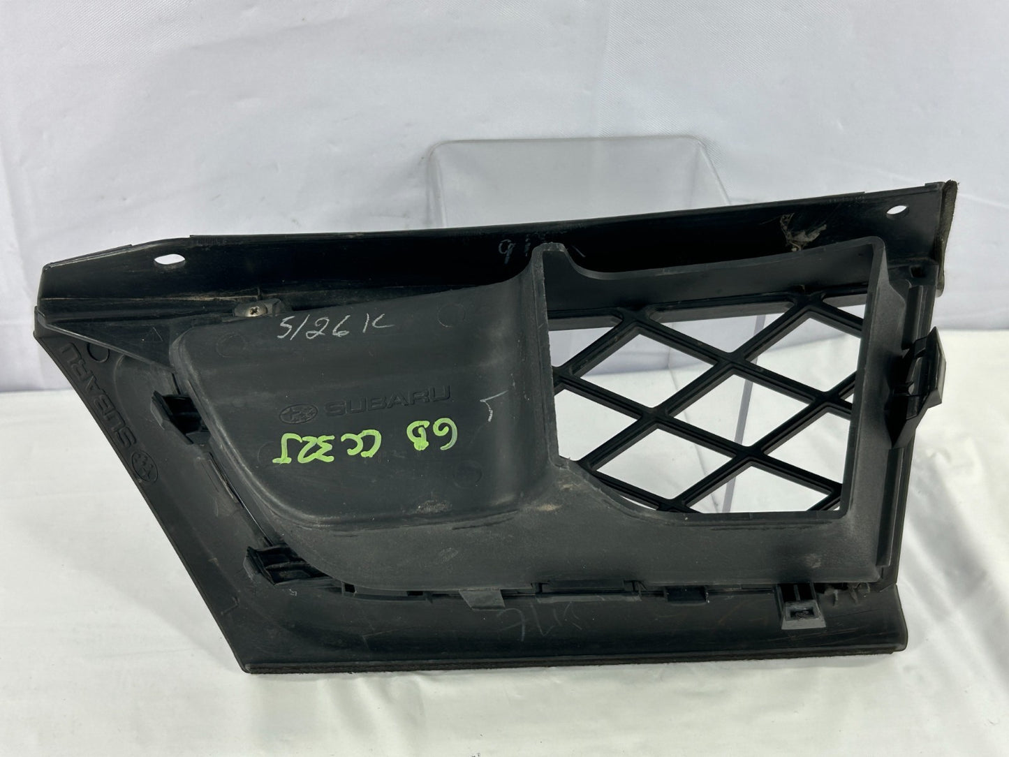 2006-2007 Subaru Impreza Front Left Driver Side Bumper Grille OEM 91121FE250VW