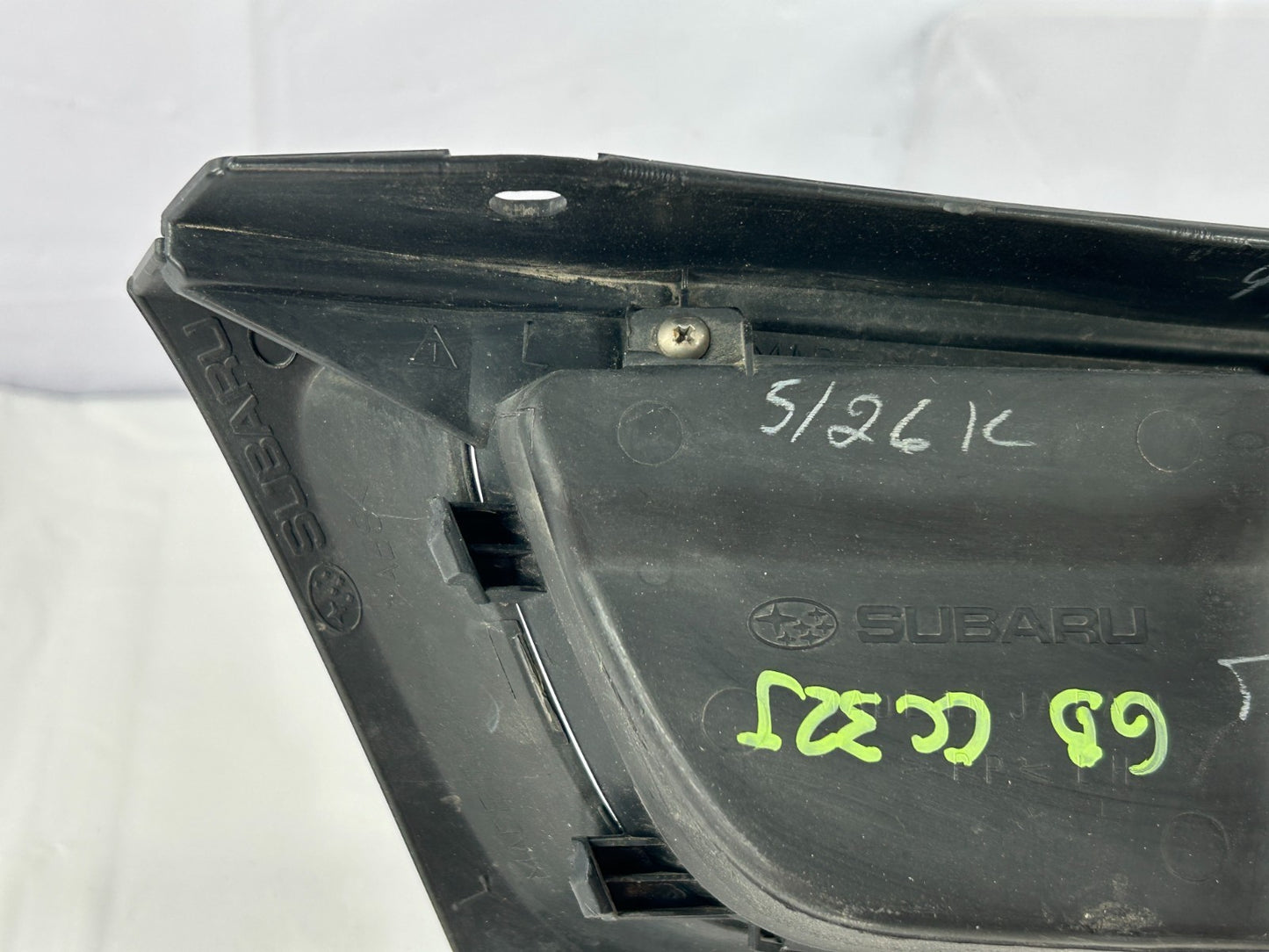 2006-2007 Subaru Impreza Front Left Driver Side Bumper Grille OEM 91121FE250VW