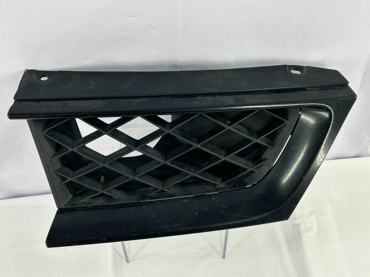 2006-2007 Subaru Impreza Front Left Driver Side Bumper Grille OEM 91121FE250VW
