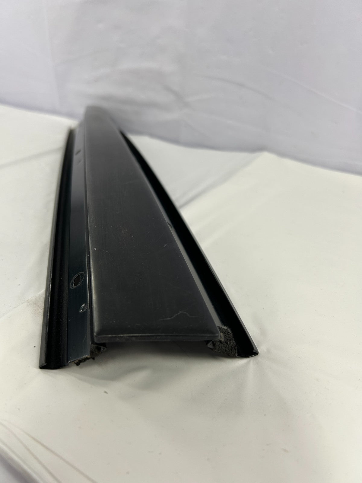 03-08 Subaru Forester Right Passenger Side Exterior B Pillar Trim OEM 63542SA000