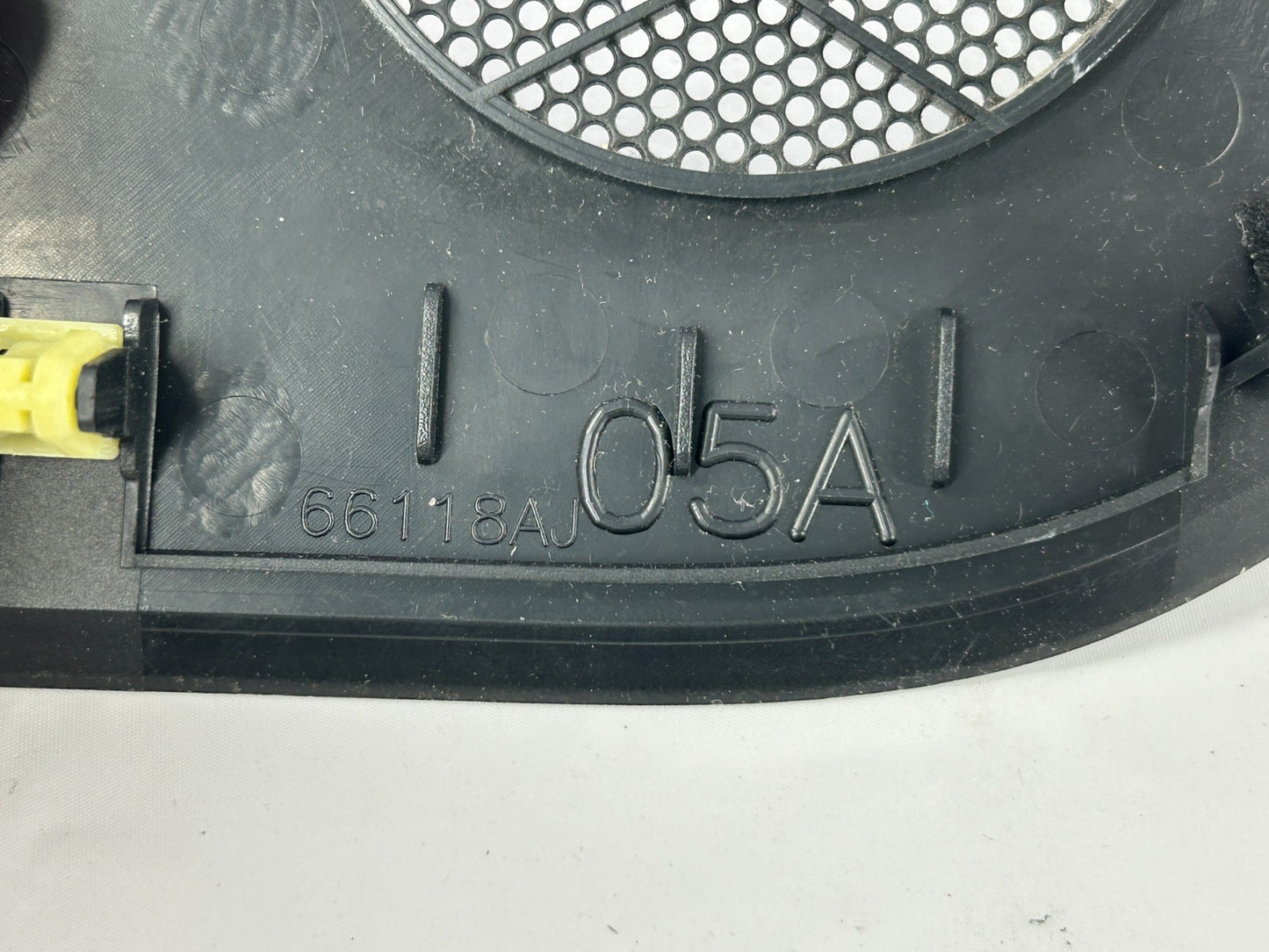 10-14 Subaru Outback Right  Dashboard Speaker Cover Sunload Sensor OE 66118AJ05A