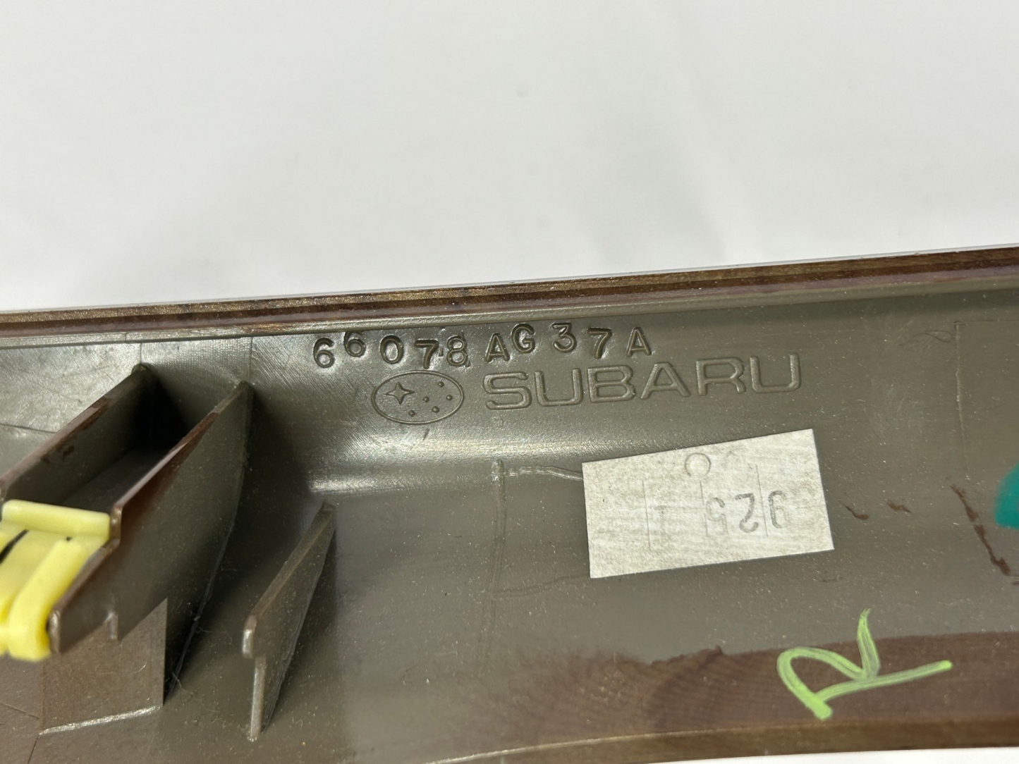 2008-2009 Subaru Outback Right Center Console Dash Trim Wood Grain OE 66078AG37A