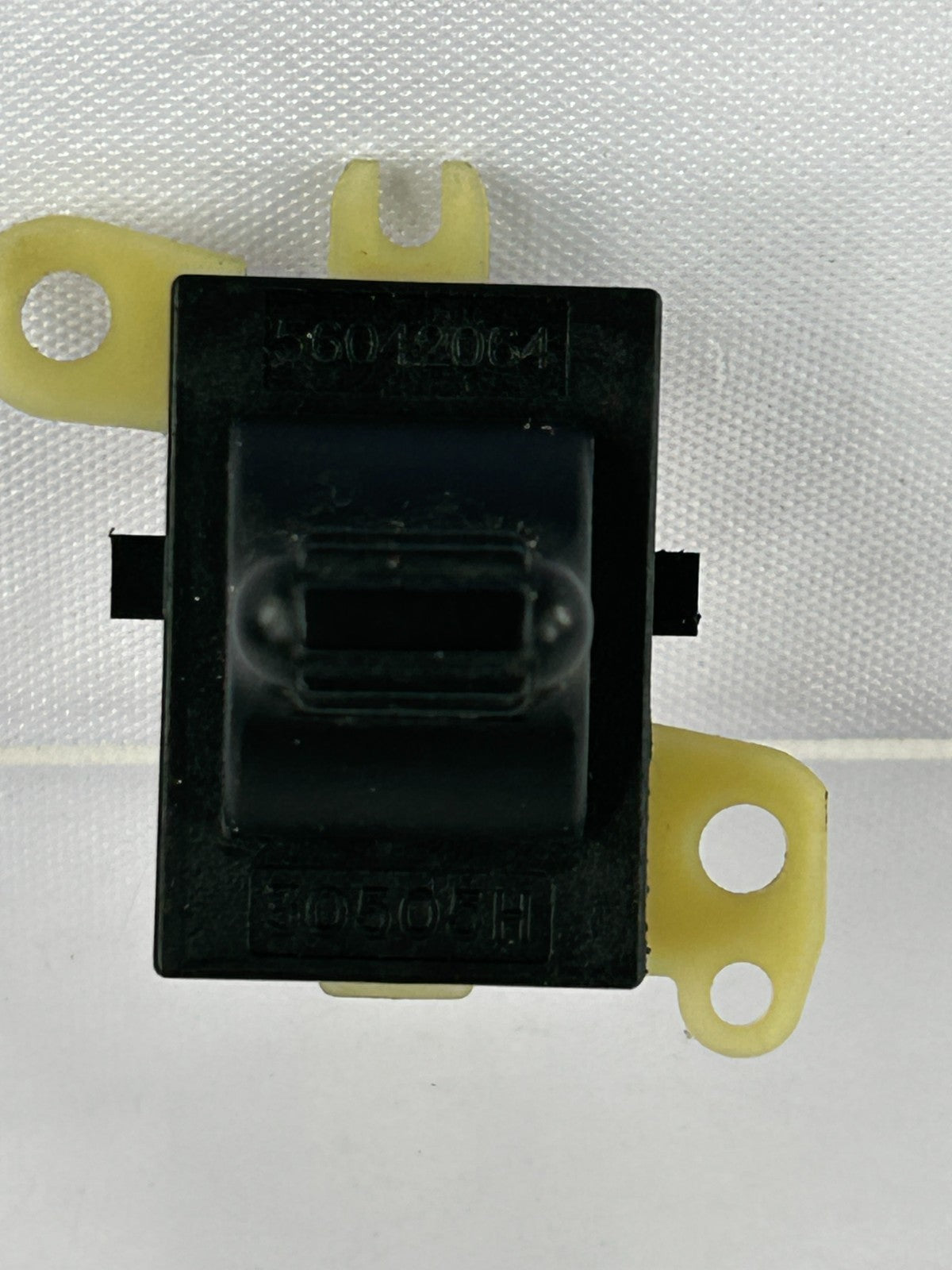 1997-2004 Jeep Grand Cherokee Right Power Lumbar Seat Control Switch OE 56042064