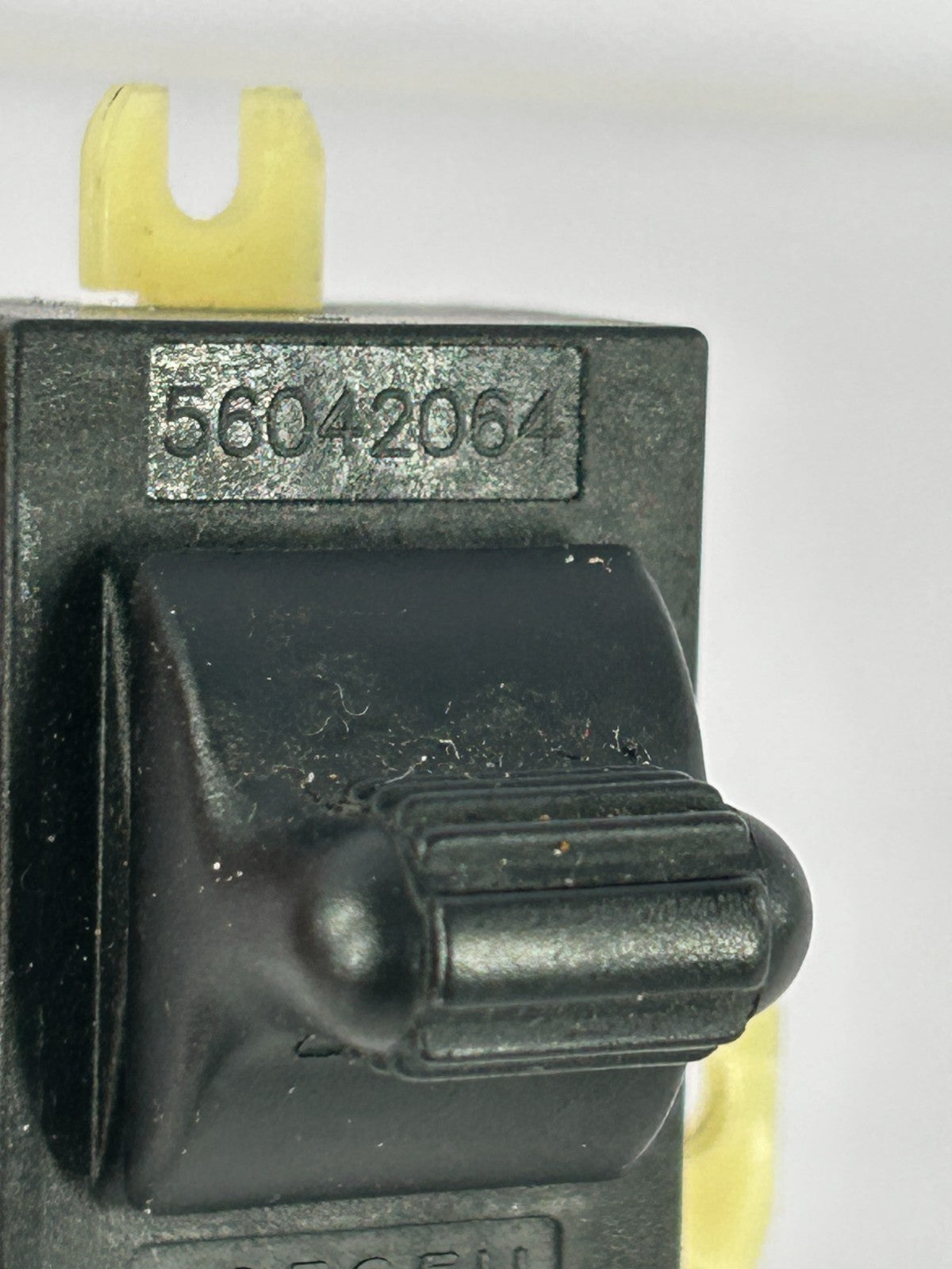 1997-2004 Jeep Grand Cherokee Right Power Lumbar Seat Control Switch OE 56042064