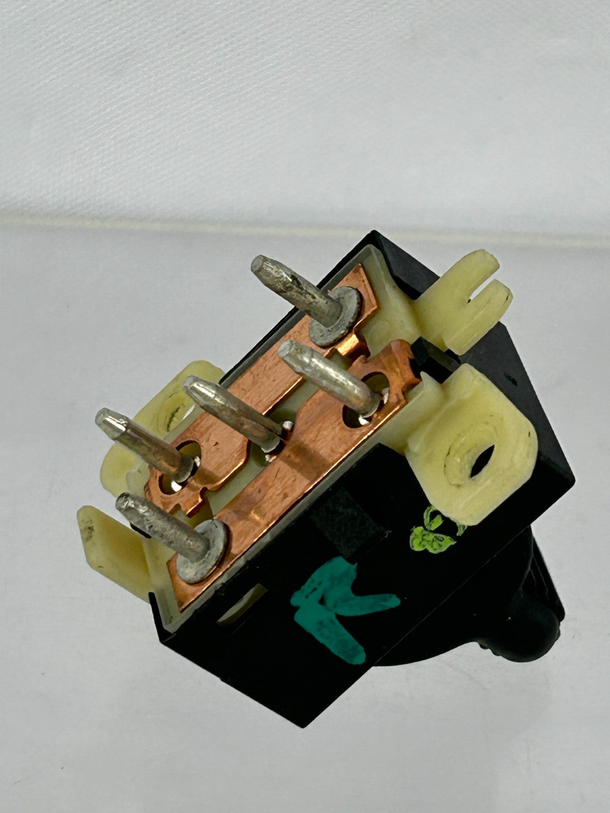 1997-2004 Jeep Grand Cherokee Right Power Lumbar Seat Control Switch OE 56042064