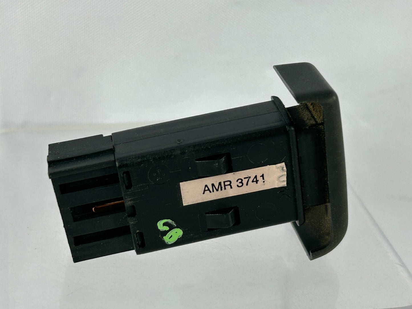1994-1999 Land Rover Discovery Radio Volume Up Control Switch Button OEM AMR3741