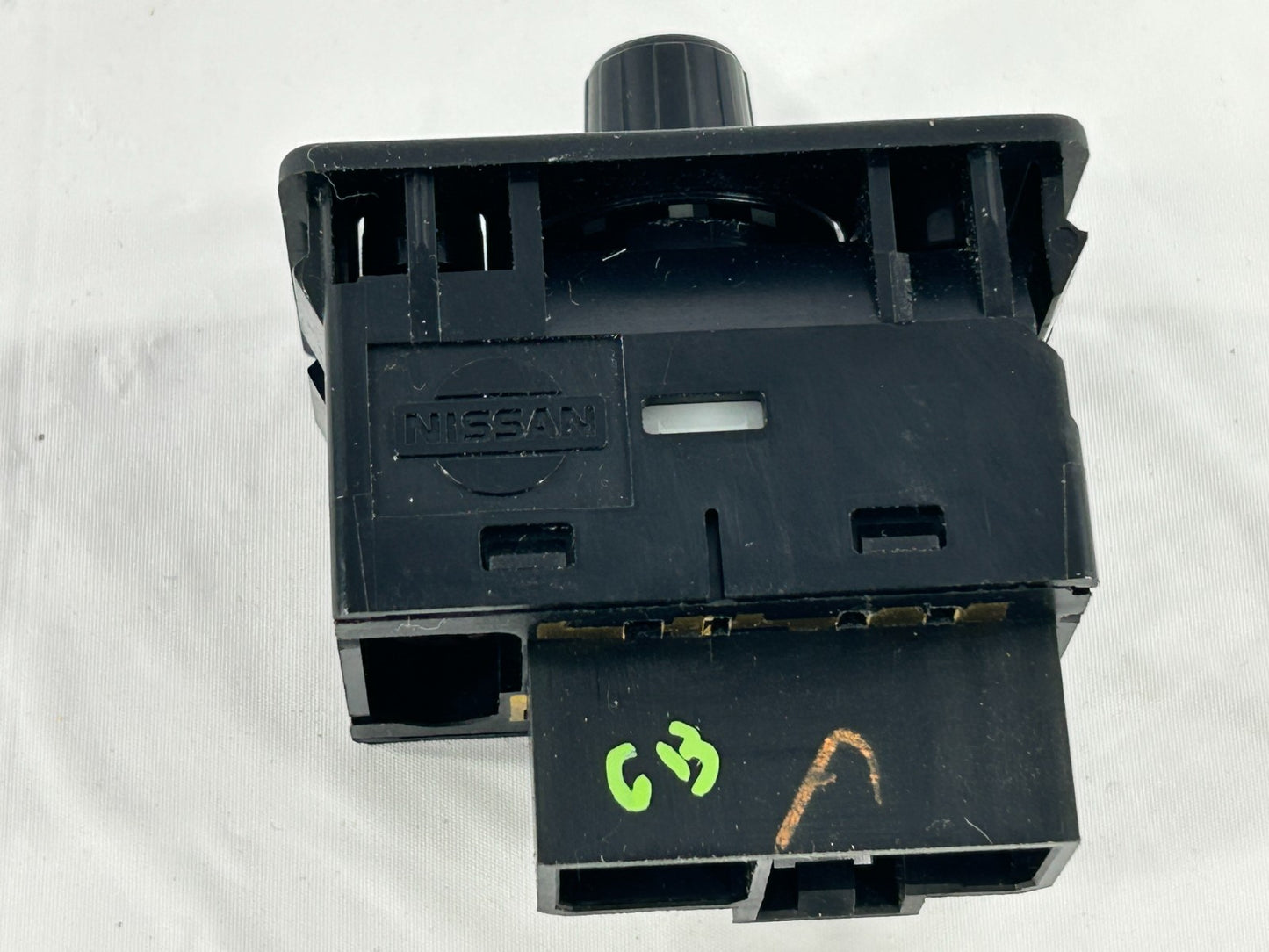95-99 Subaru Legacy Outback Power Heated Mirror Control Switch OEM 83071FA030