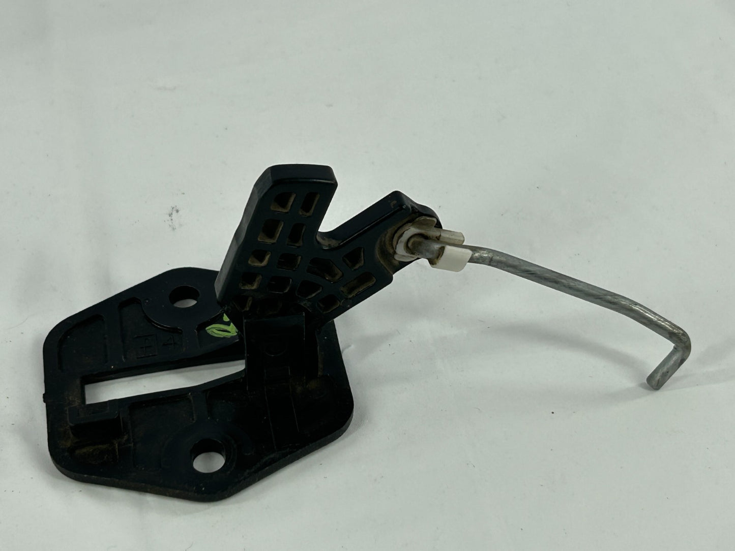 2000-2006 Toyota Tundra Rear Right Door Lock Lever Operating Rod OEM 69770-0C010