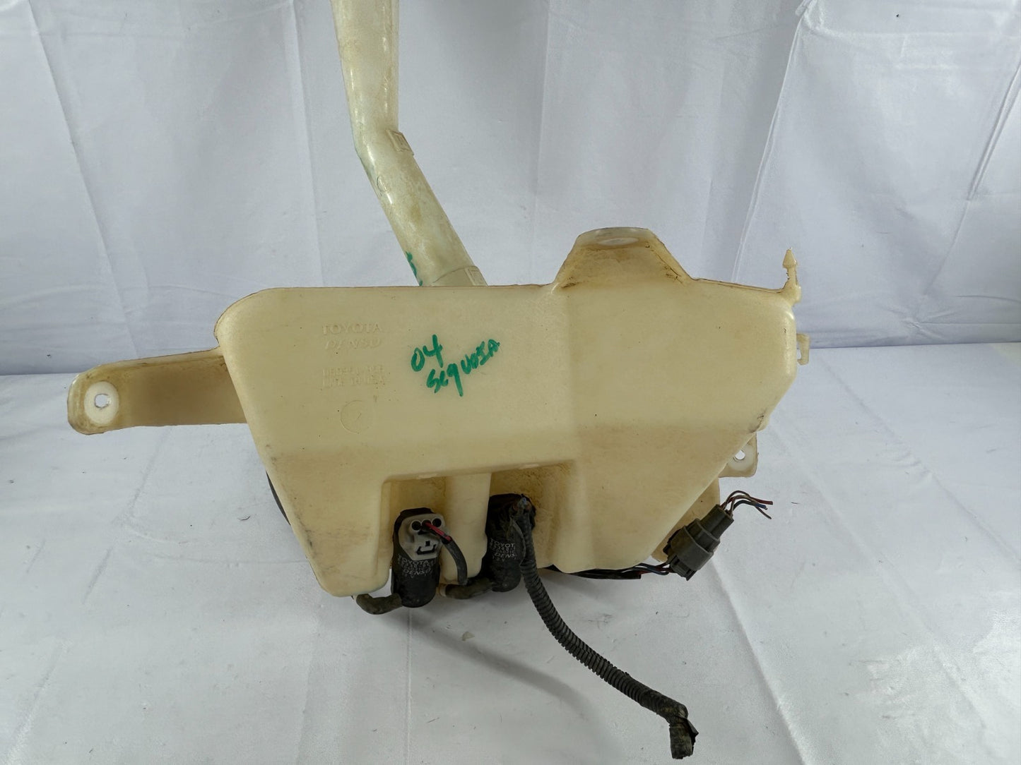 2001-2007 Toyota Sequoia Windshield Wash Reservoir Tank Bottle OEM 85315-0C040