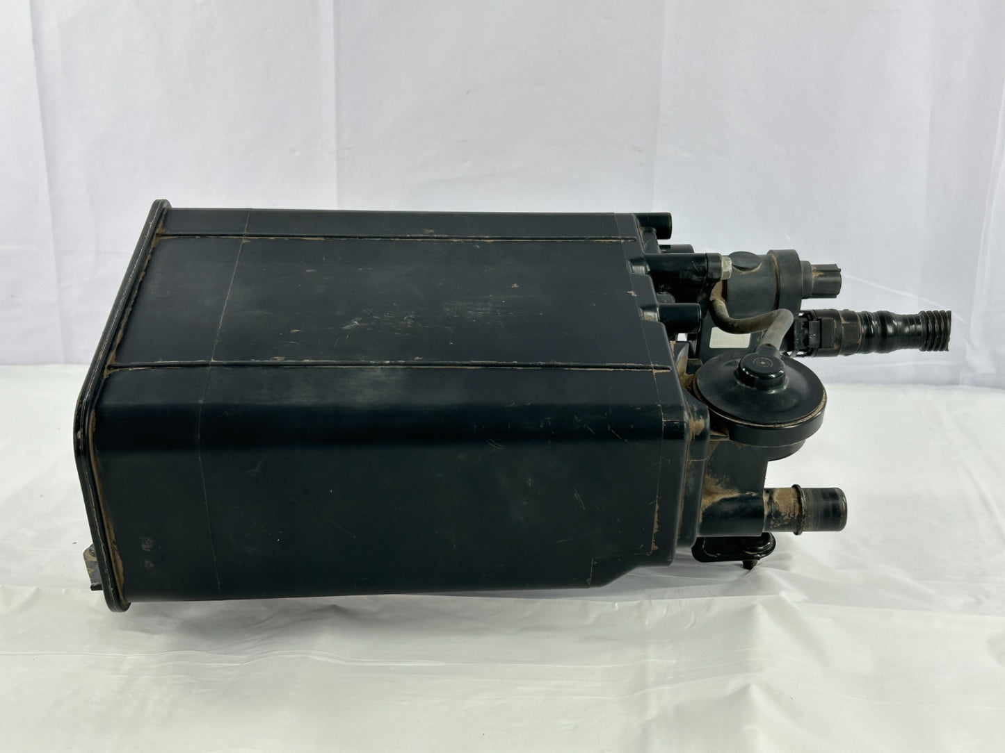 2004-2007 Toyota Sequoia Fuel Vapor Canister Charcoal Assembly OEM 77740-0C030